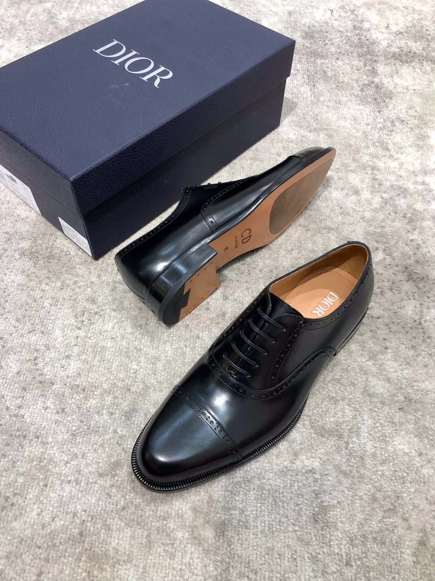 Men's shoes 💰960 Dior's new counters are on sale at the same time, with imported cowhide uppers, water-dyed cowhide lining, genuine leather outsole, impeccable details, standard size 38-44,